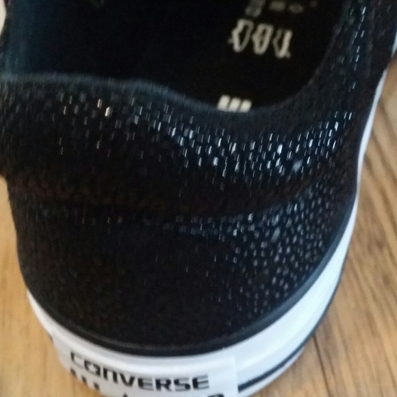 **SOLD**Women's Converse Athletic Shoes Sz 8 - Picture 8 of 8